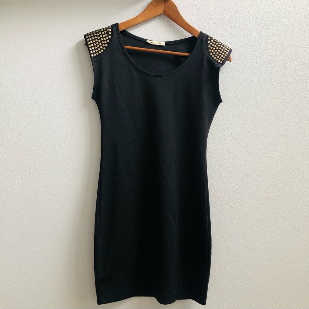 Tea and Rose Black with Golden Studded Padded Shoulder Dress size Small